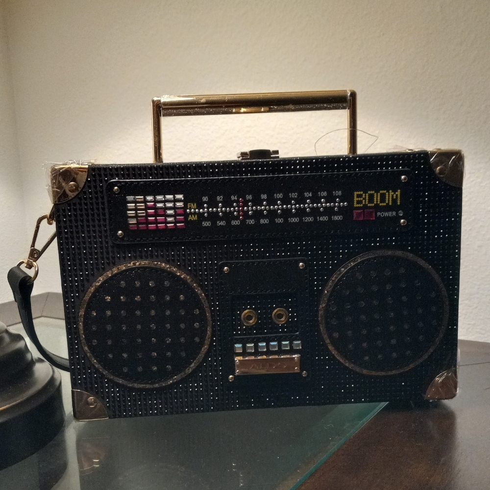 Shoulder bag